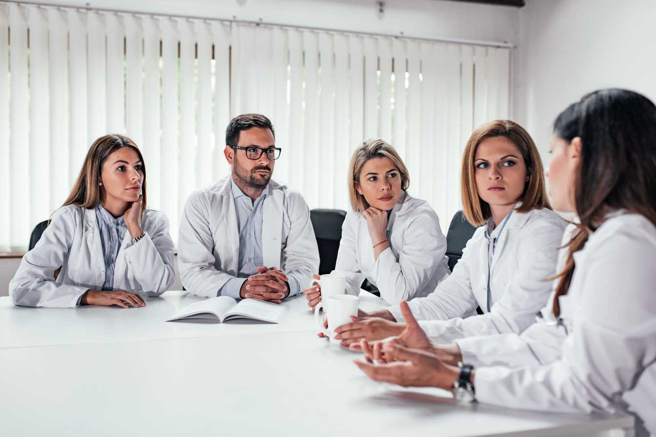 comment-choisir-l-equipement-ideal-pour-une-salle-de-reunion-3